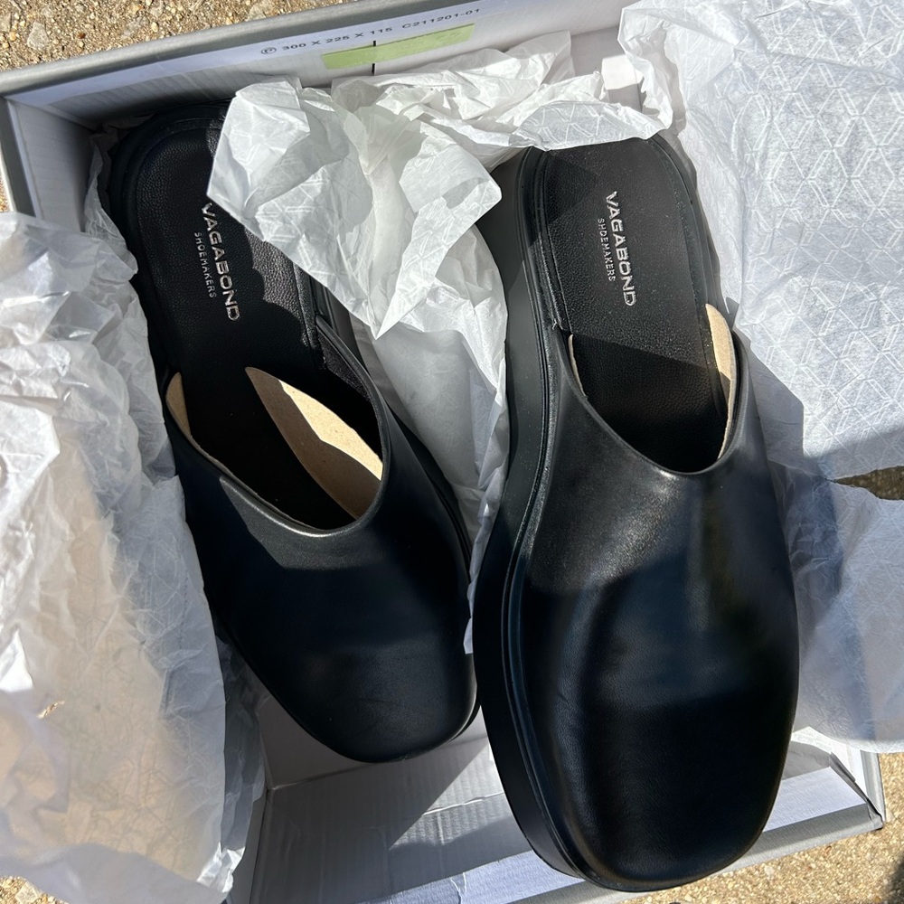 Vagabond Shoemakers Leather mules/clogs - NWT - Picture 5 of 7